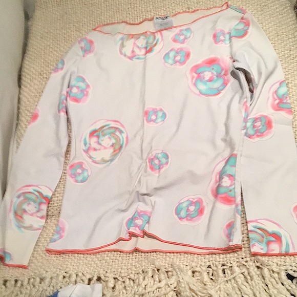 CHANEL Camellia long sleeve T-shirt-gorgeous - Picture 1 of 4